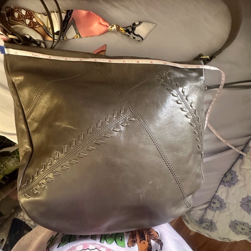 Elegant Brown Leather bag by Hobo